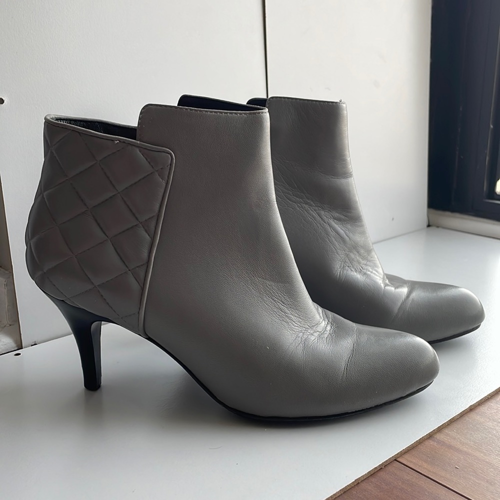 Brooks Brothers gray leather boots, 3-inch heel, excellent condition. Size 7.5